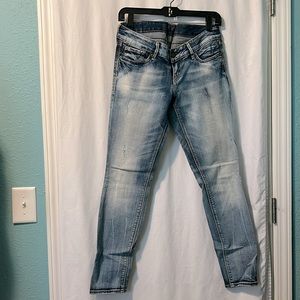 Express | Lightly Distressed Low Rise Skinny Jean | Sz‎ 4 short